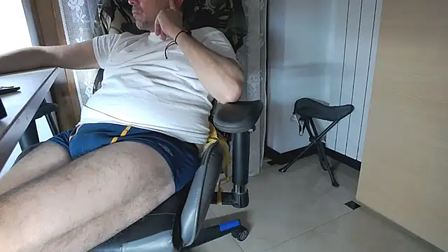 roby24m2: απευθείας συνομιλία ΧΧΧ
