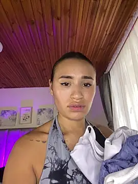 دردشة Victoria_Hils الجنسية المباشرة