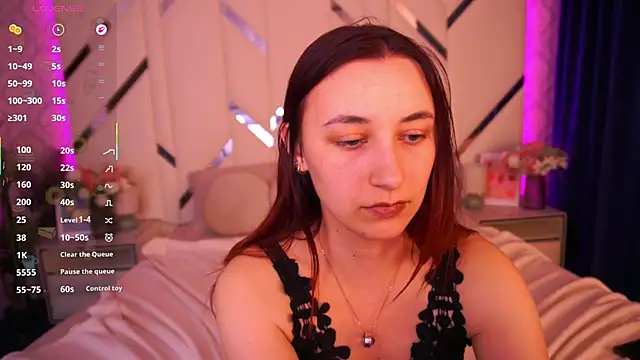 Chat +18 de RoxieRay ao vivo