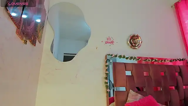 Estrella_rousel's Webcam Show