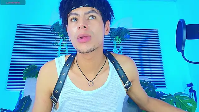 ThiiagoSaeenz Live XXX Chat