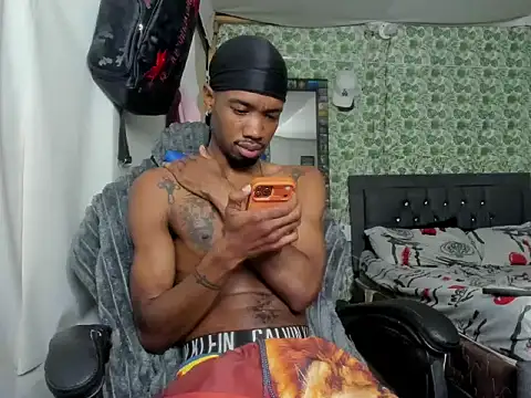 Czat XXX na żywo – Kofi_exotic_2