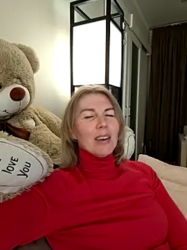 stellahere8 live XXX chat