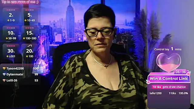 ninarandmann's Live XXX Chat