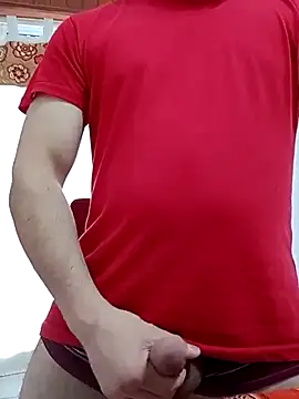 Bradd_32 在線直播表演