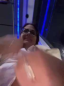XXX chat uživo modela NataKitten