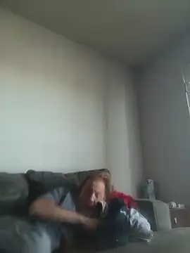 yourMasterisBored Show in webcam