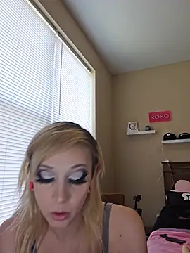 AmethystFoxx webcam show