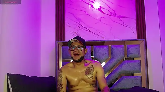 Nickk_21_ Webcamshow