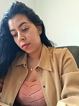 Chat +18 de Luianna ao vivo