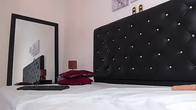 Czat XXX na żywo – MidnightBella_