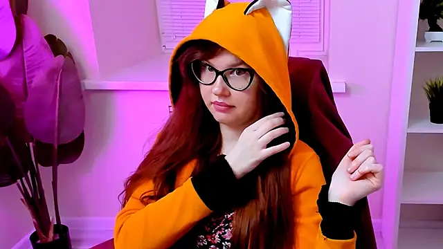 CarolGiggly's Live XXX Chat