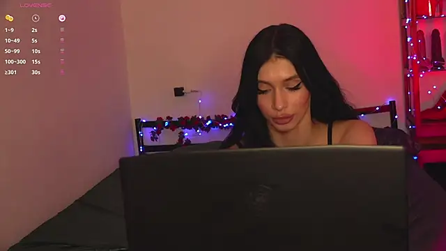 Chat +18 de Olivia_Faye ao vivo