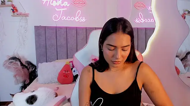 jacobss_ghn Live XXX chat