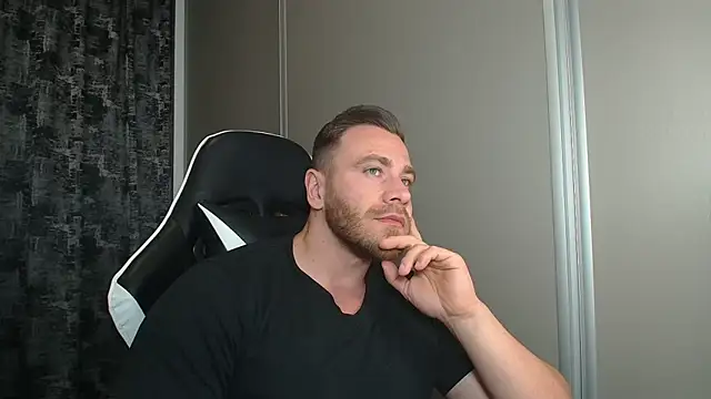 Thori92n Webbikameraesitys