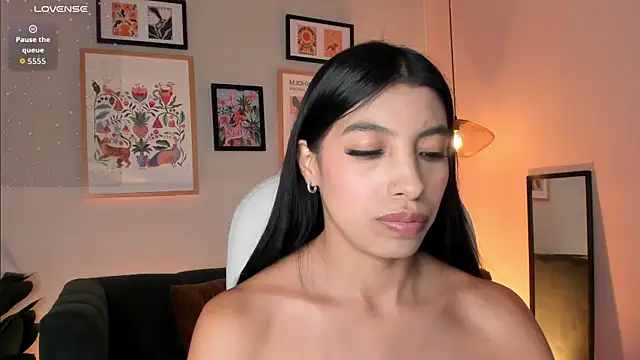 Tiffany_Low live XXX chat