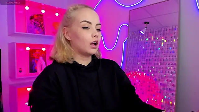 StephanieSweety Chat XXX in diretta