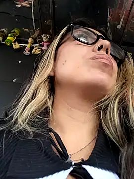 Sweel_Leyva18 লাইভ XXX চ্যাট