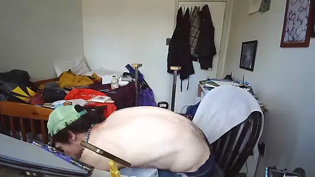 Chatroom XXX en direct de JohnnyMoves
