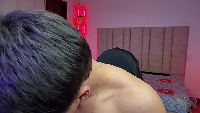 CHRIS_MORGAN1 Adlı Modelin Canlı XXX Sohbeti