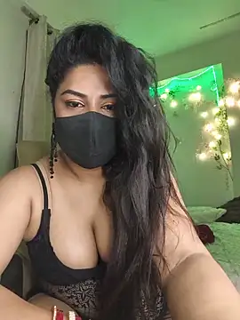 Indian_queen007 élő XXX-chatje