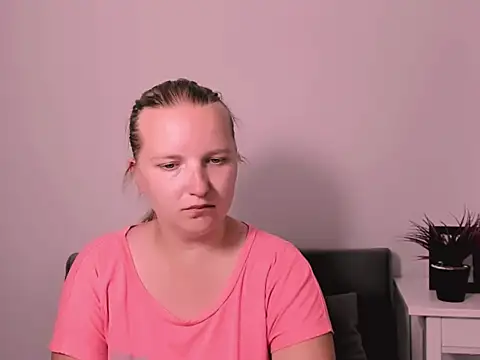 RoseTeacherX élő XXX-chatje
