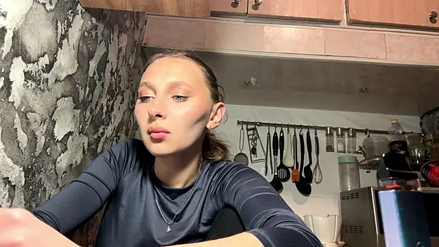 AlidaReff Webcam Show