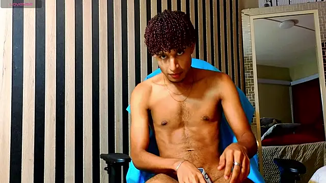 Chat +18 de Alex_Bloom ao vivo