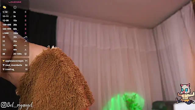 Bella-Franco Live XXX Chat