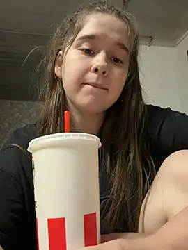 HornyGirlH Webcam show