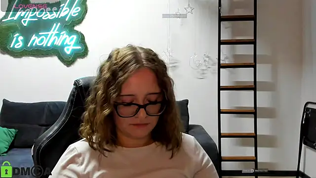 JuliNy_x Webcamshow