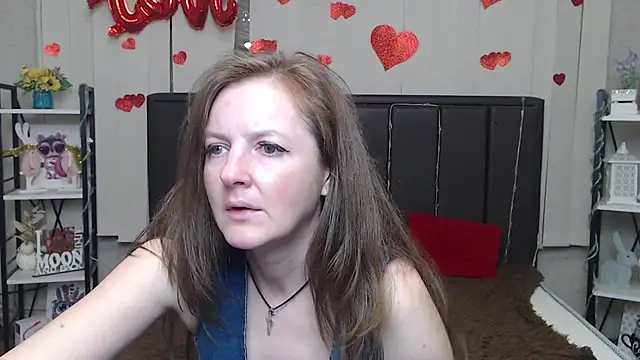 MeganPirs élő XXX-chatje