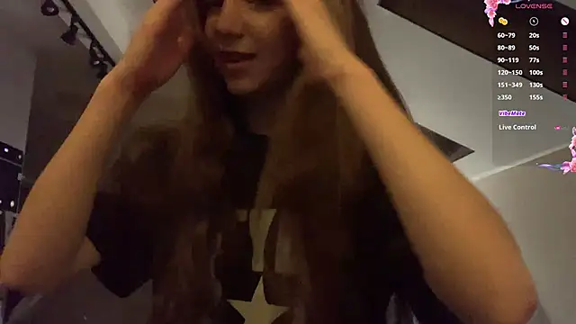 Kissme_Kira Live XXX-chat