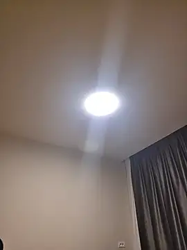 MiaRides19 webcam show