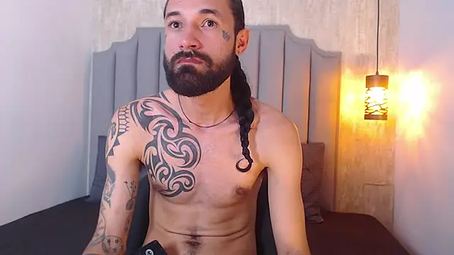 Show de Hisoka_011 na webcam