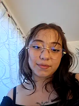 Show de Laury_ro6 na webcam