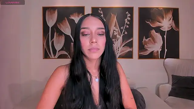 دردشة AmaliaCrus الجنسية المباشرة