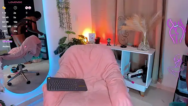 NahomyVega live XXX chat