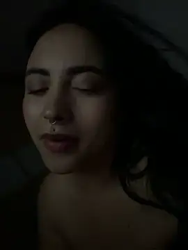 JasYordanovv লাইভ XXX চ্যাট