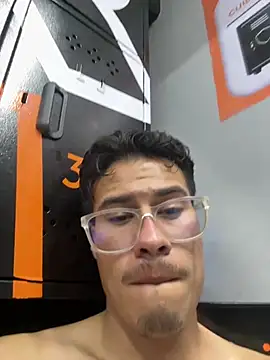 XXX chat uživo modela TavoHot_