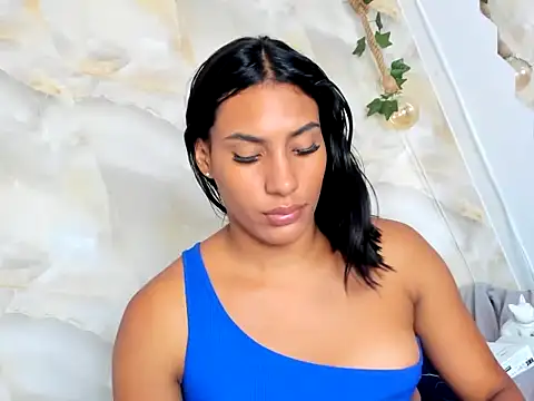 Онлайн чат XXX sasha_smith18