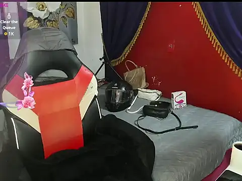 Angel_Dust420 Chat XXX in diretta
