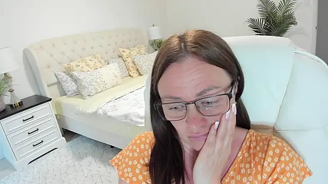 Vika73 现场XXX聊天