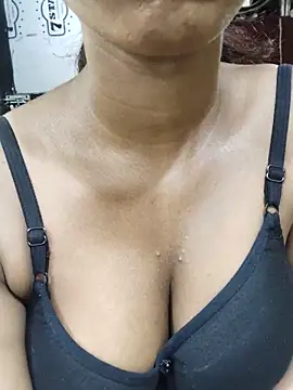 Chat XXX ao vivo de Simran_0011