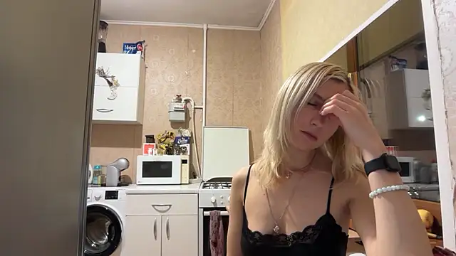 Chat +18 de AngelJeni ao vivo