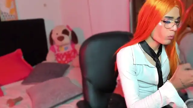 Anny_Evaanss_ Show in webcam