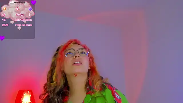 MarieTaylor_ Adlı Modelin Canlı XXX Sohbeti