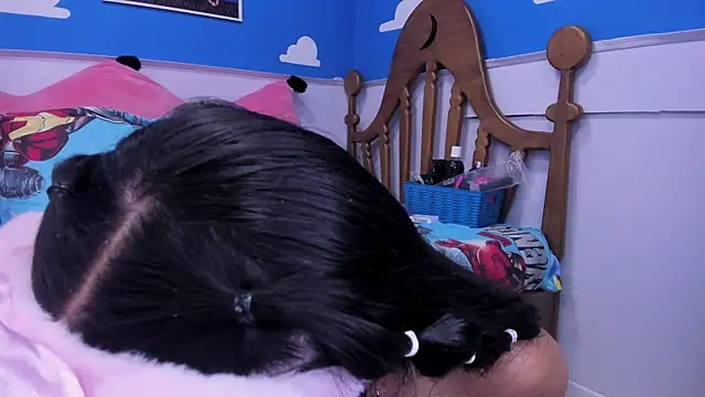 XXX chat uživo modela foxy_samy
