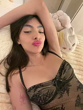 Chat XXX en directo de ZaraLuuv