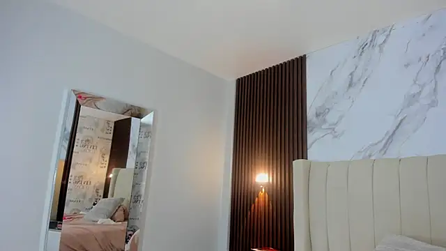 IRISCLARK1's Live XXX Chat